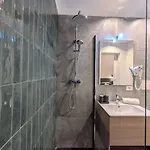 Majorana's Labsuites 3*